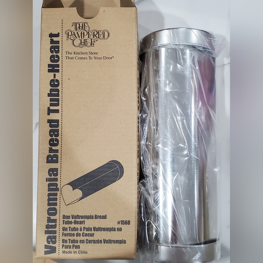 PAMPERED CHEF VALTROMPIA BREAD TUBE HEART